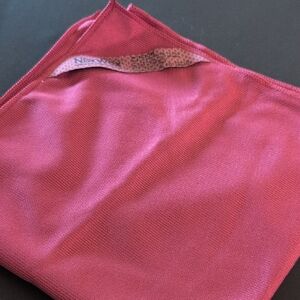 Norwex Window Cloth Cranberry